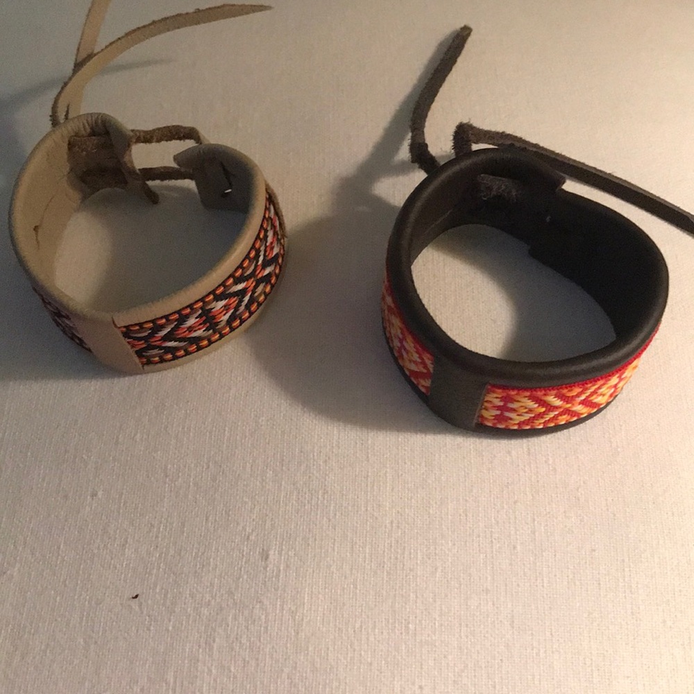 Set of 2 Leather Bracelets